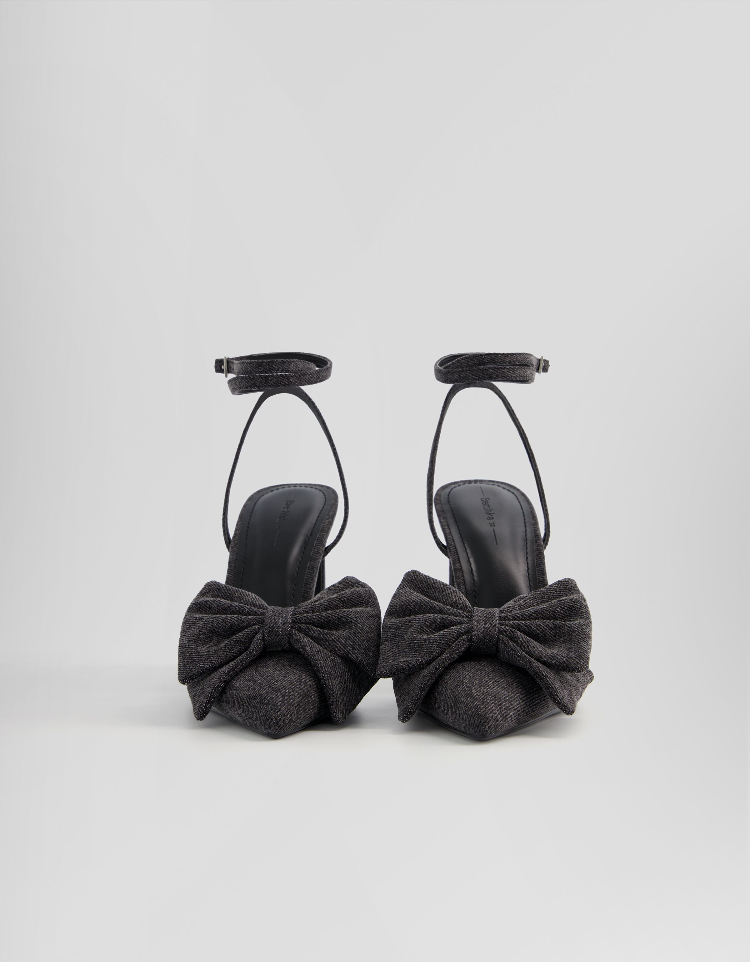 Black heels with bow on front discount