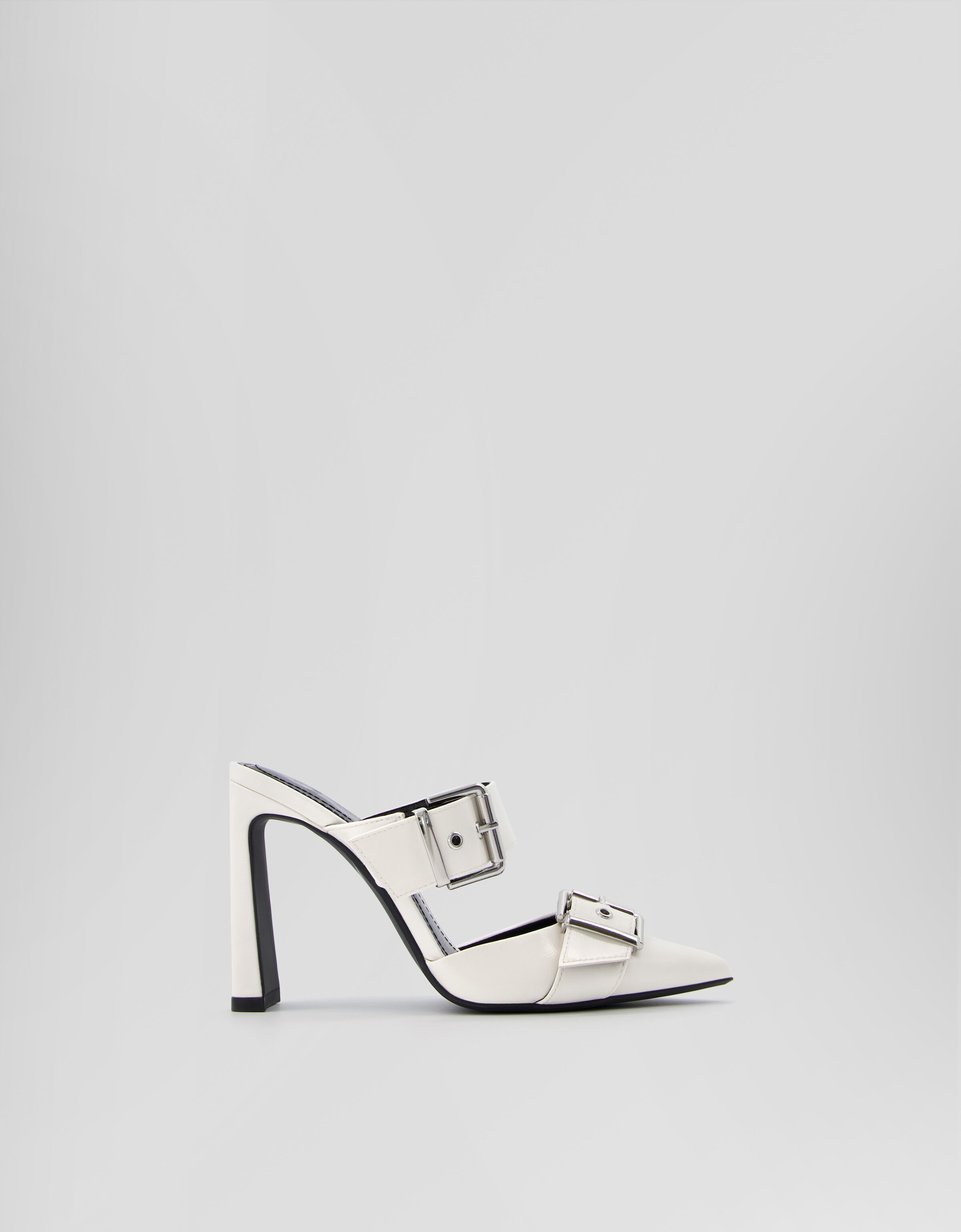 Tacones transparentes 2025 bershka