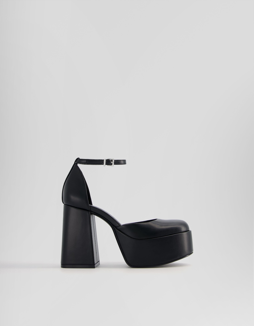 XL platform high-heel shoes with ankle strap