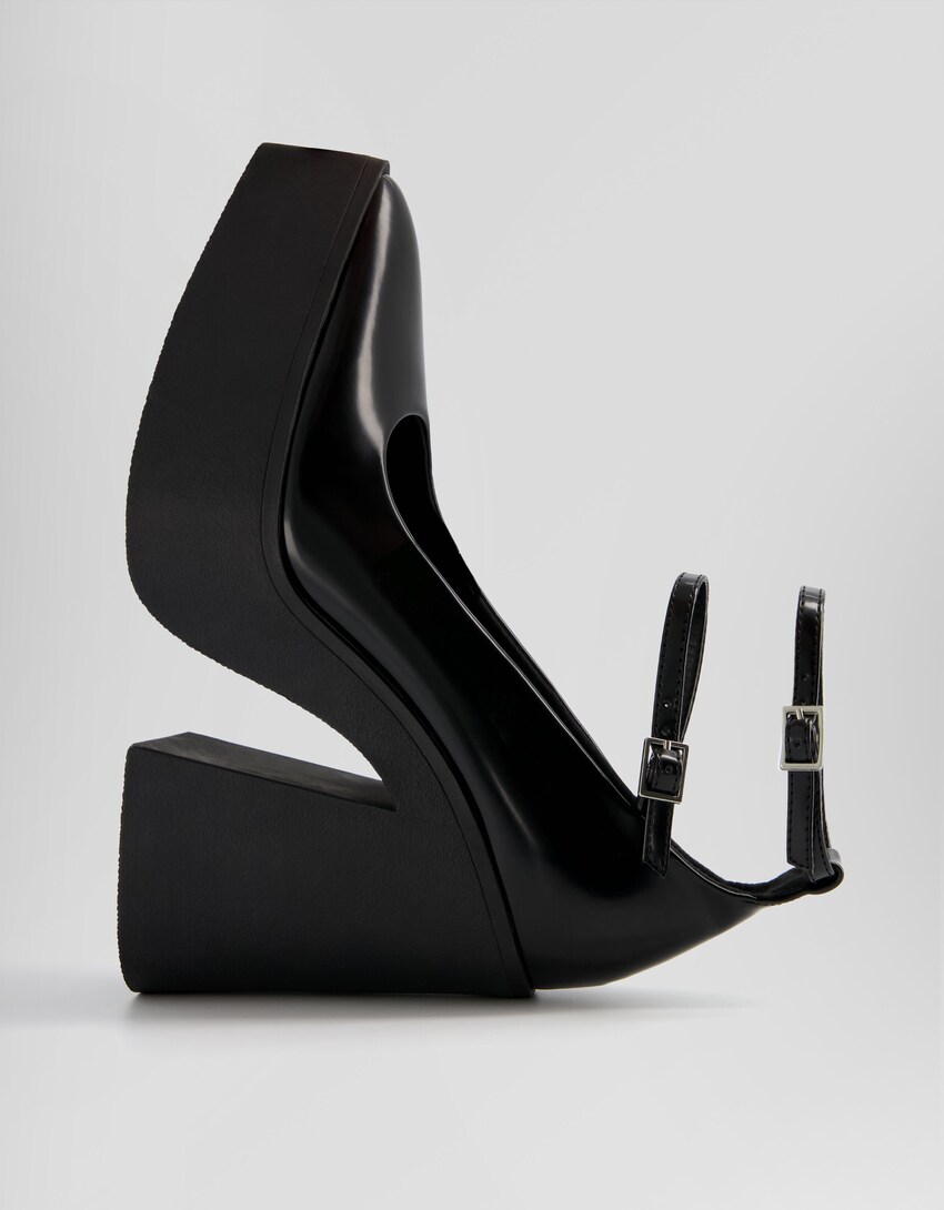 Sapato alto plataforma pulseira acabamento biqueira-Preto-3