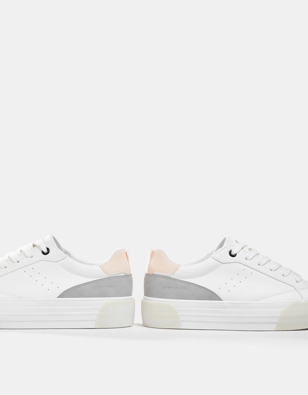 Contrasting platform trainers Shoes BSK Teen Bershka