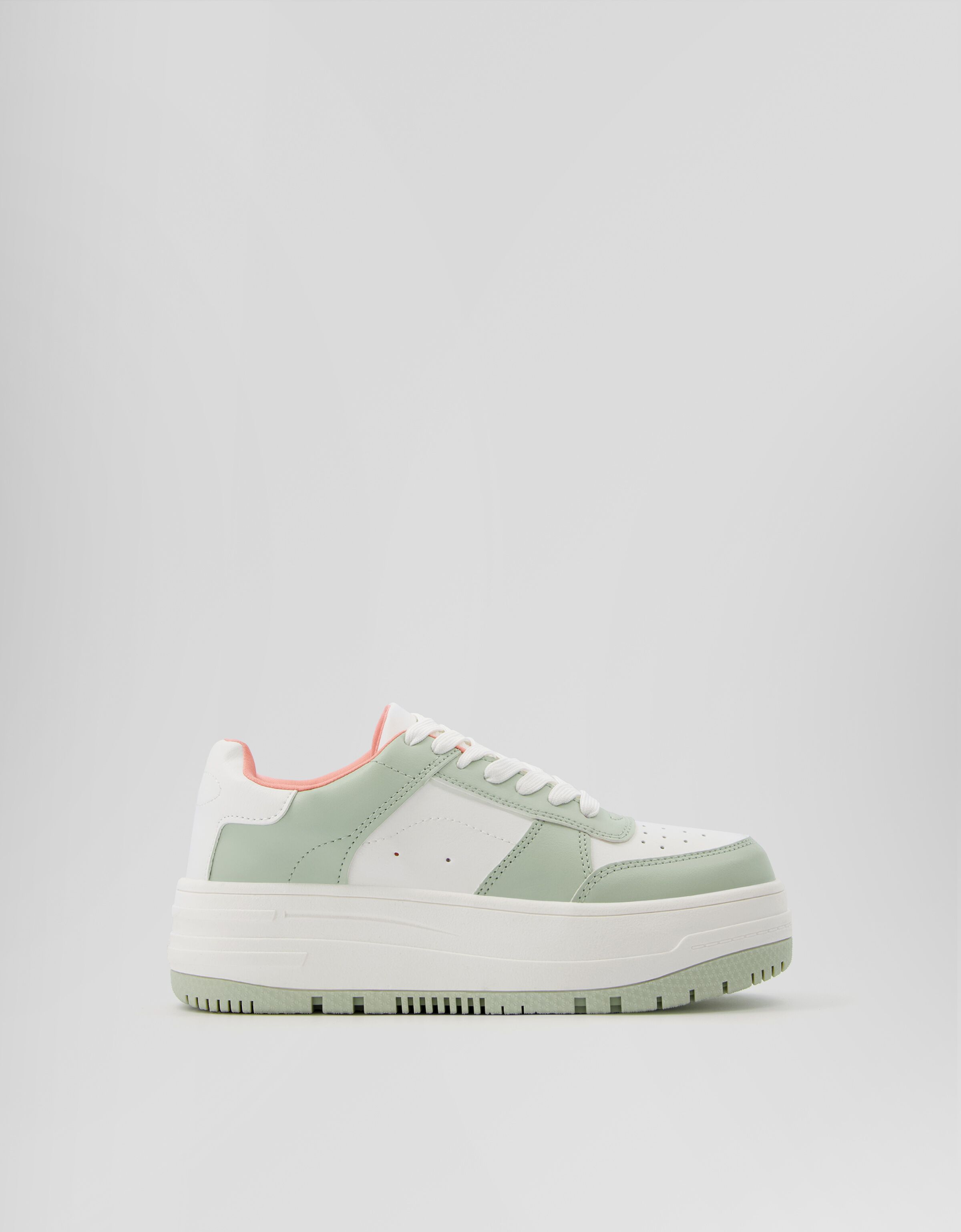 Soldes sur les chaussures pour femme Promotion jusqu 50