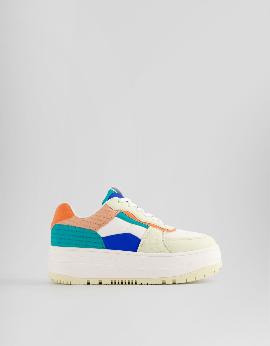 Multipiece sneakers with quilted details