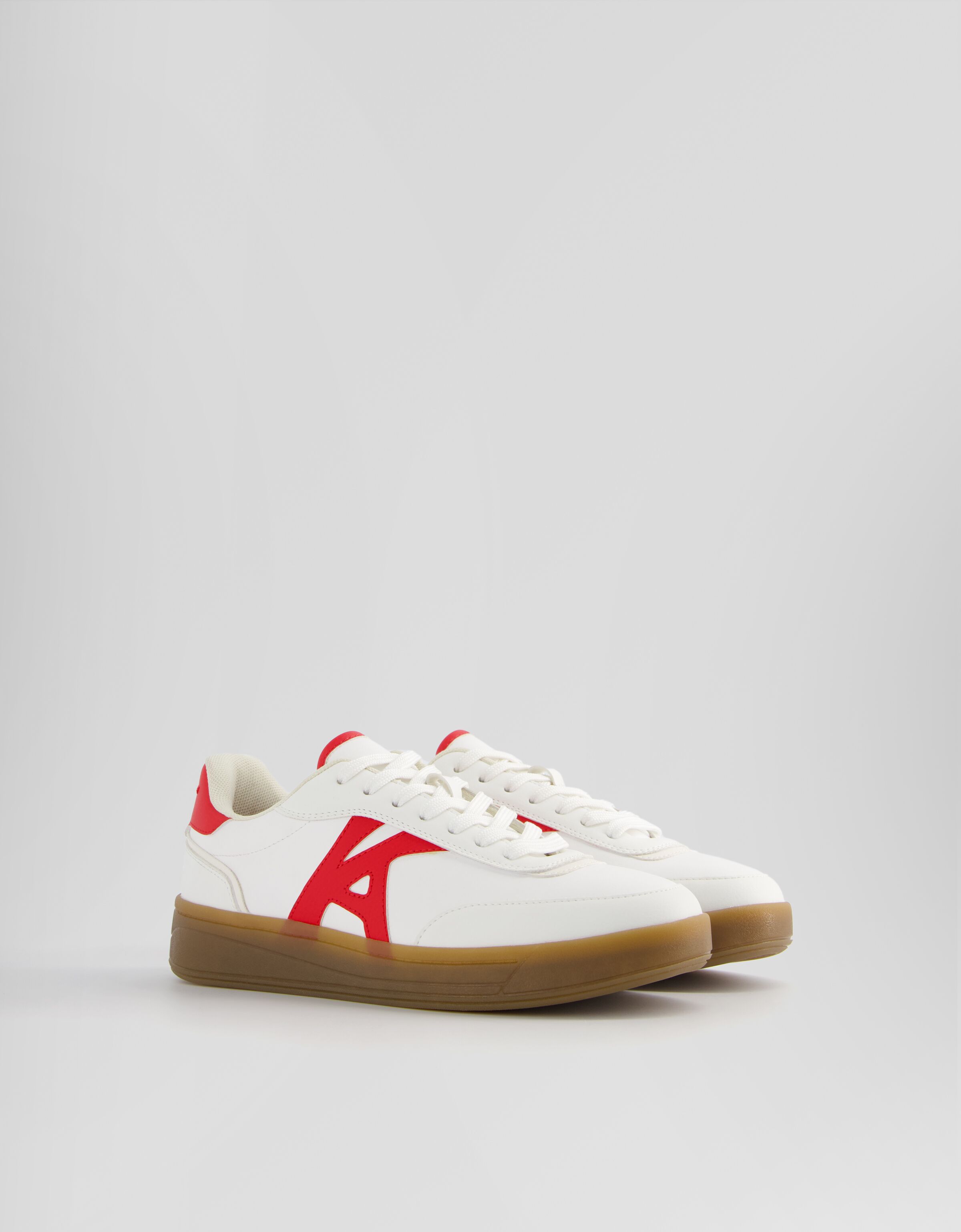 Retro best sale style trainers