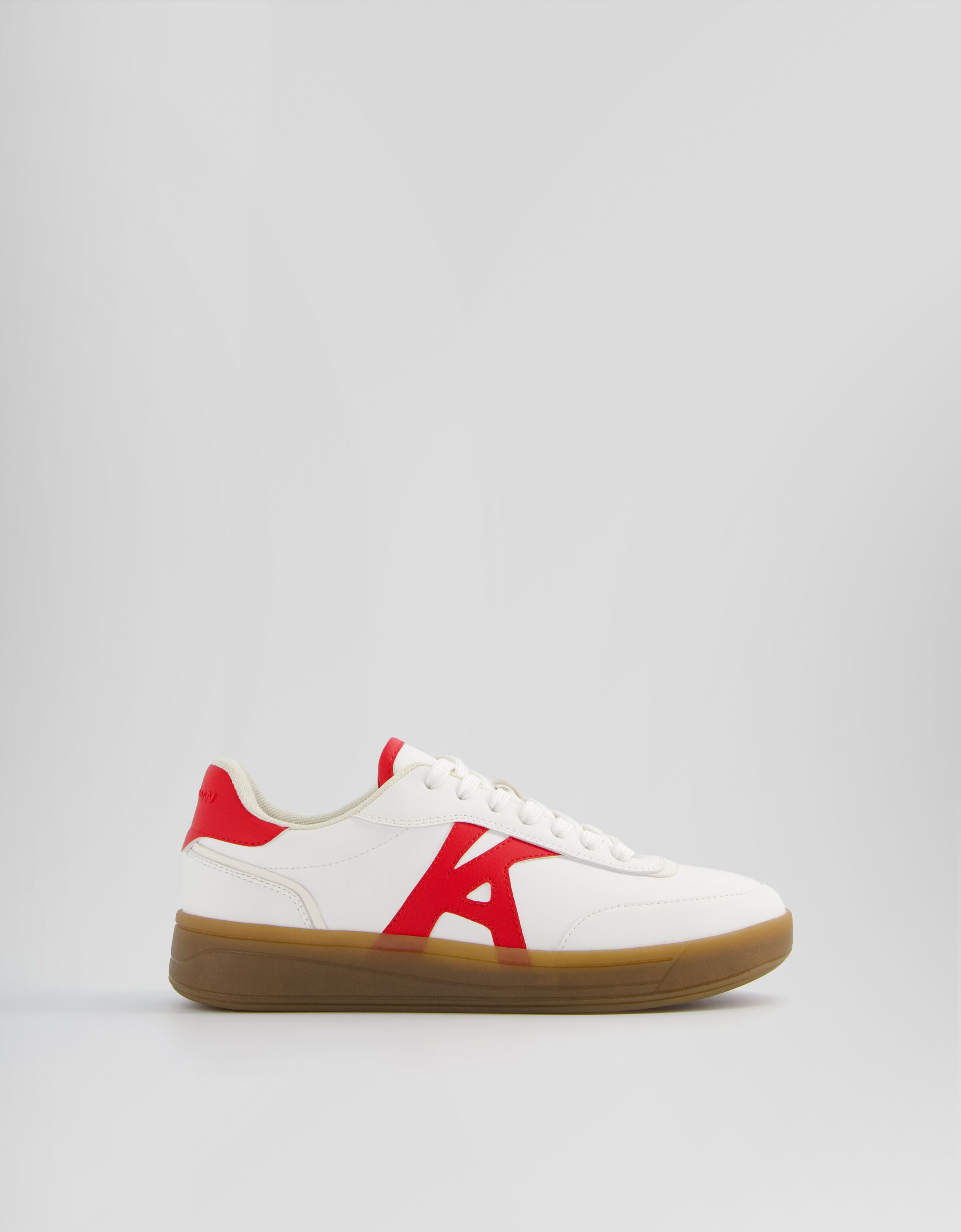 Zapatillas hot sale bershka rebajas