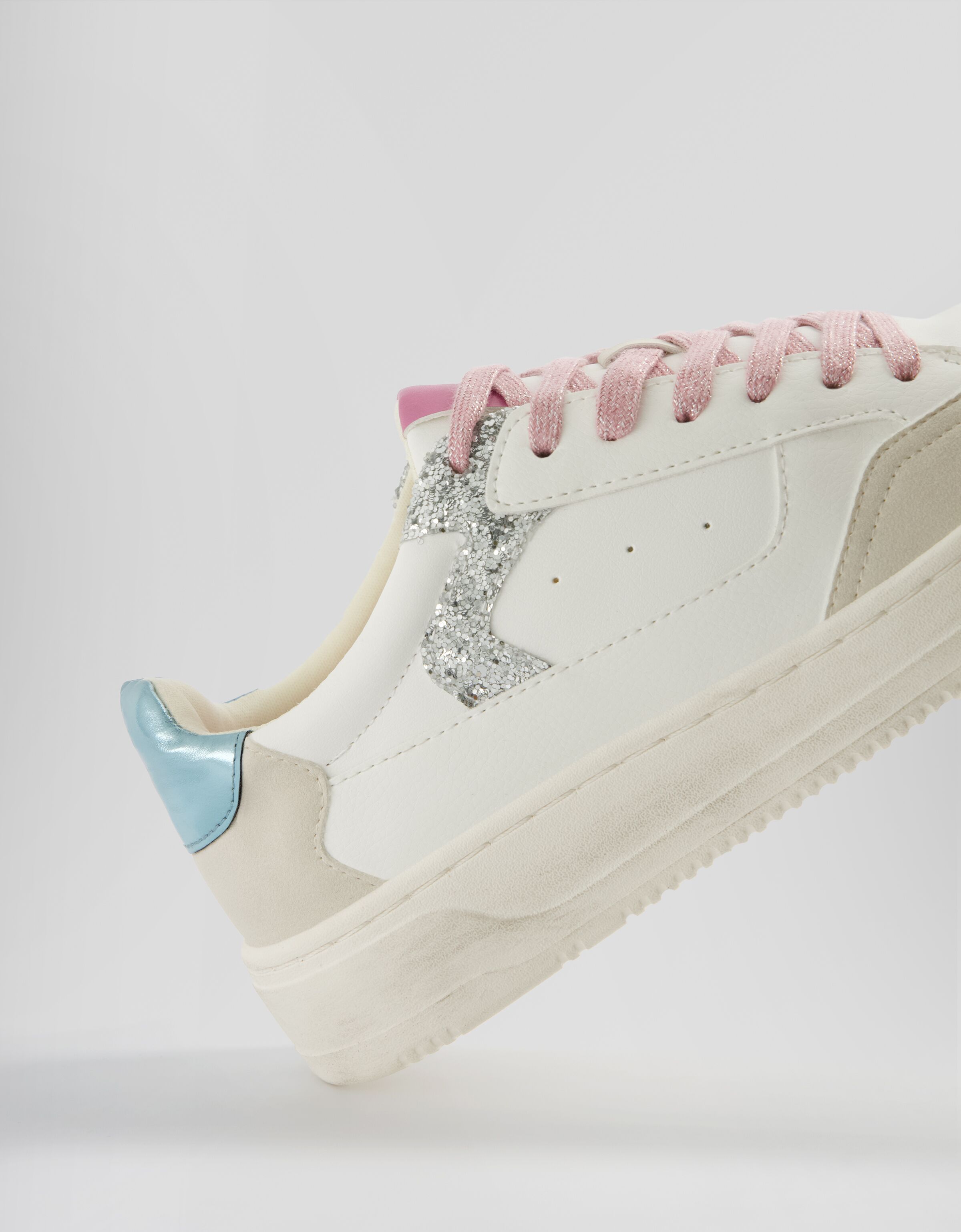 Sneaker mit Glitzer und Sohle im Used-Look-Weiss-2
