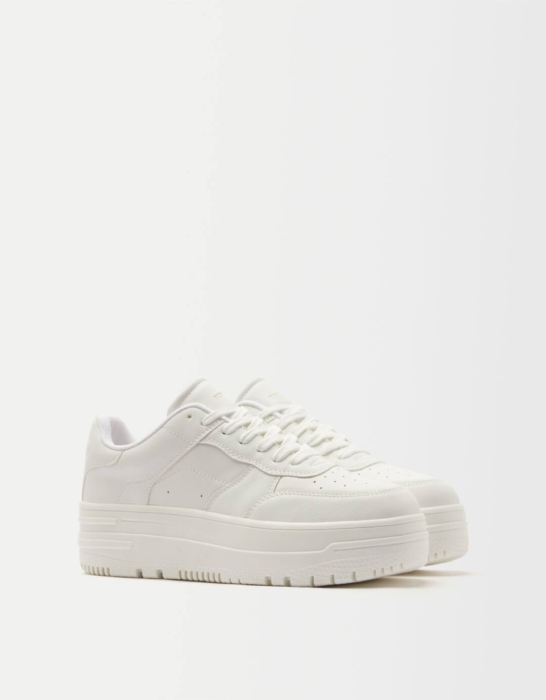 Monochrome platform trainers