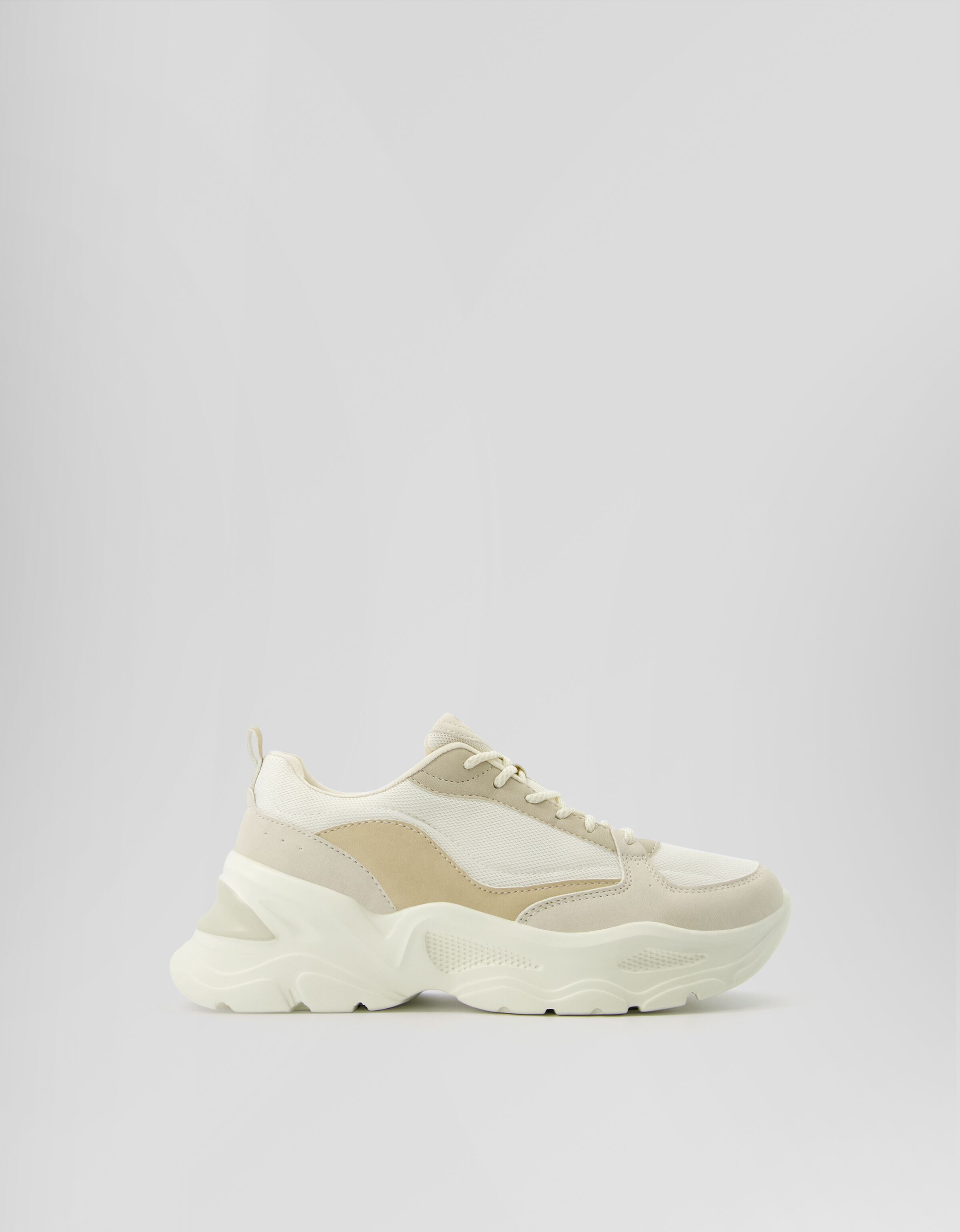 Schoenen bershka cheap