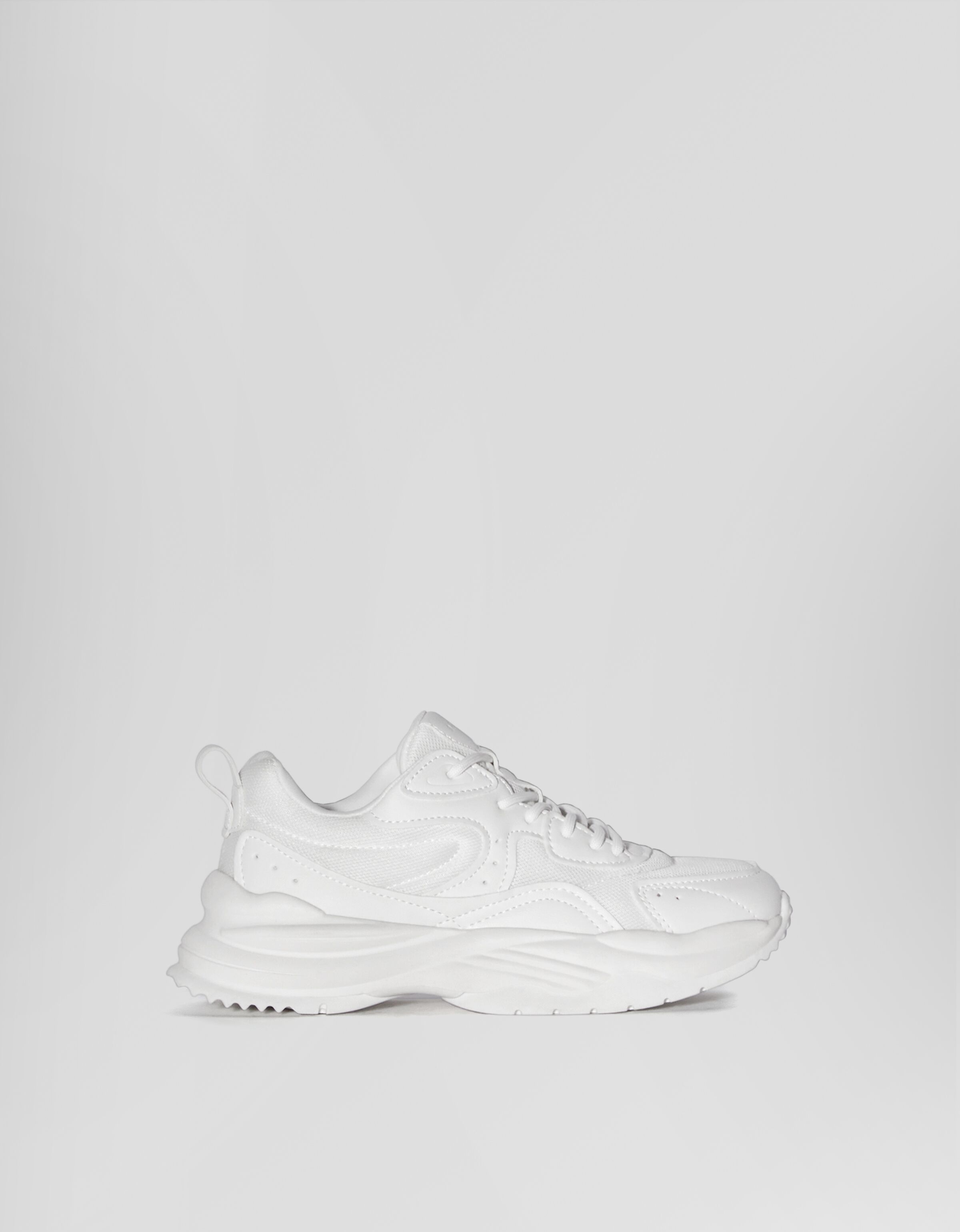 Zapatillas blancas bershka clearance mujer