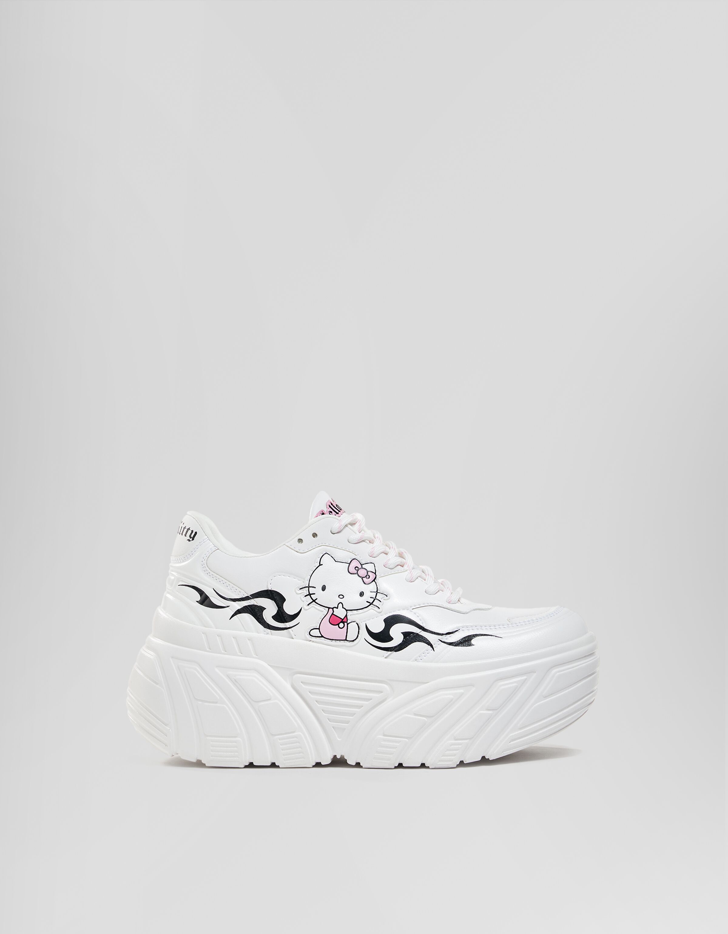 Rebajas en Zapatos para Mujer Promo Hasta 50 Bershka Espa a