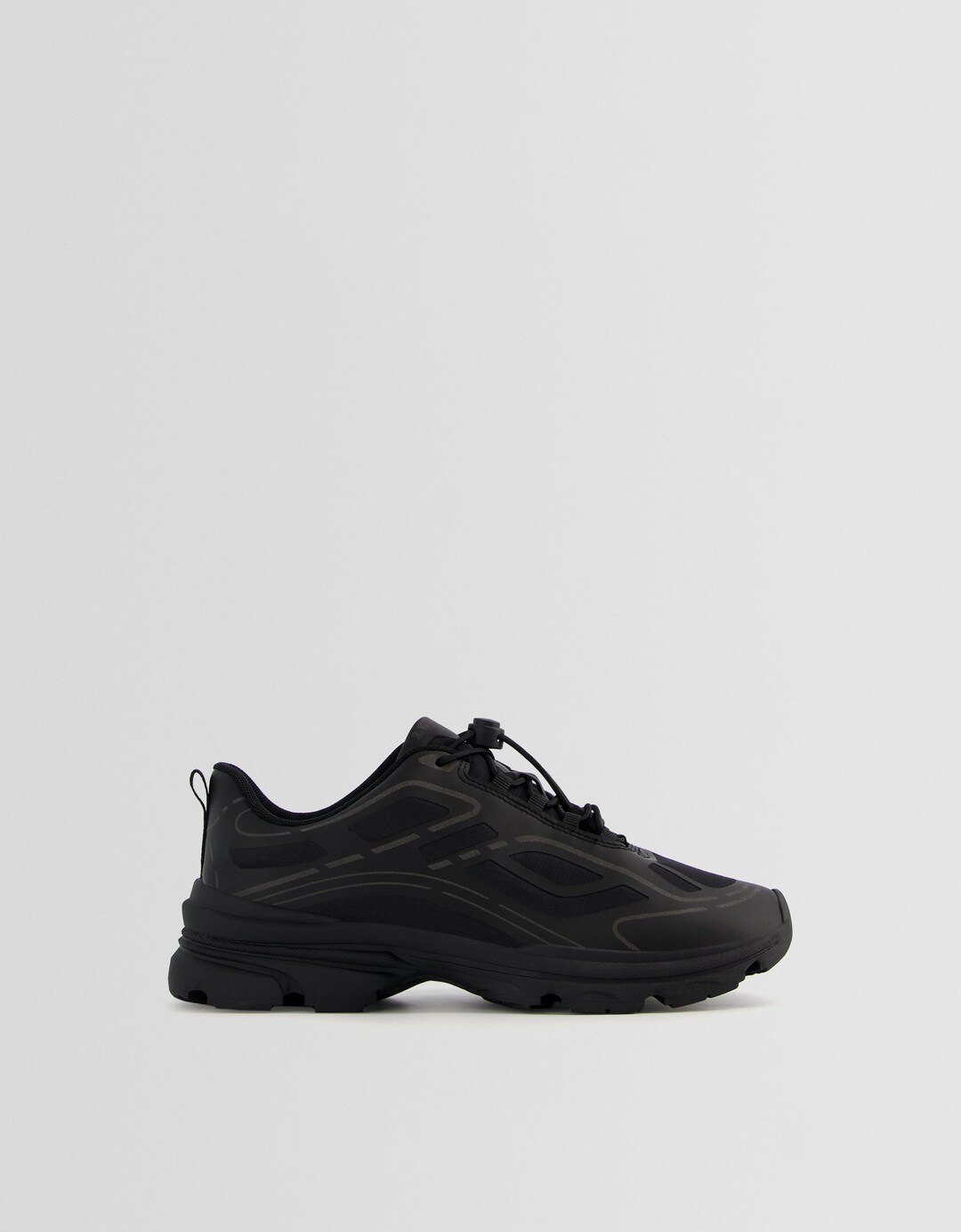 Trainers with thermo-sealed pieces and hiking pull tabs