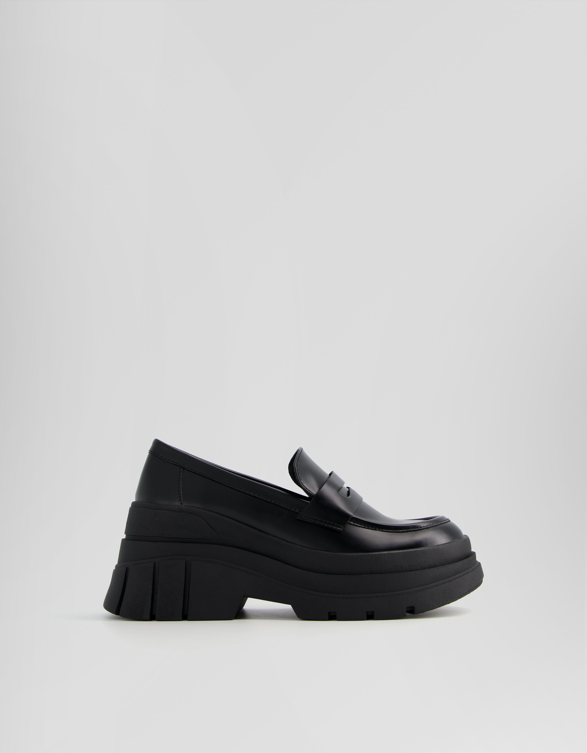 Lage schoenen Dames Bershka