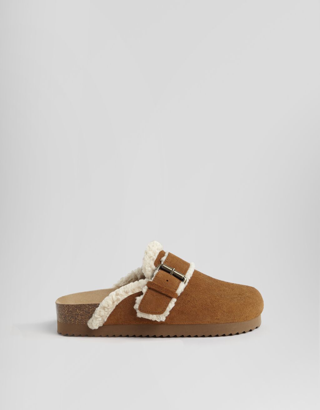 Lederclogs mit Lammfellimitat und Schnalle-Camel-5