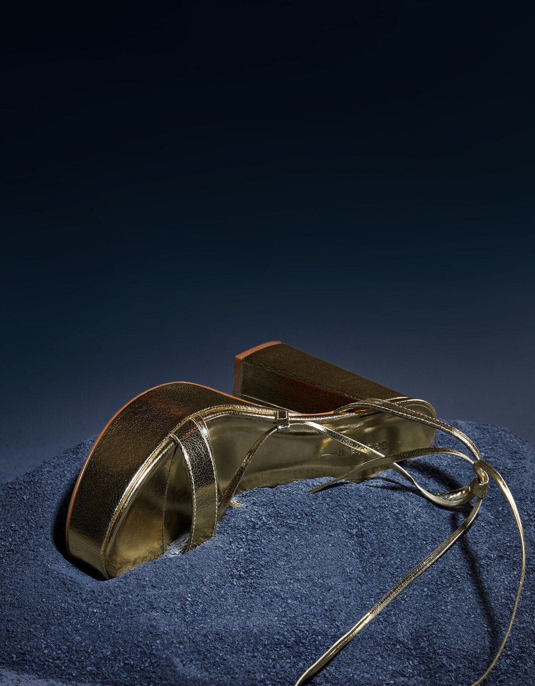 Tied high-heel metallic platform sandals