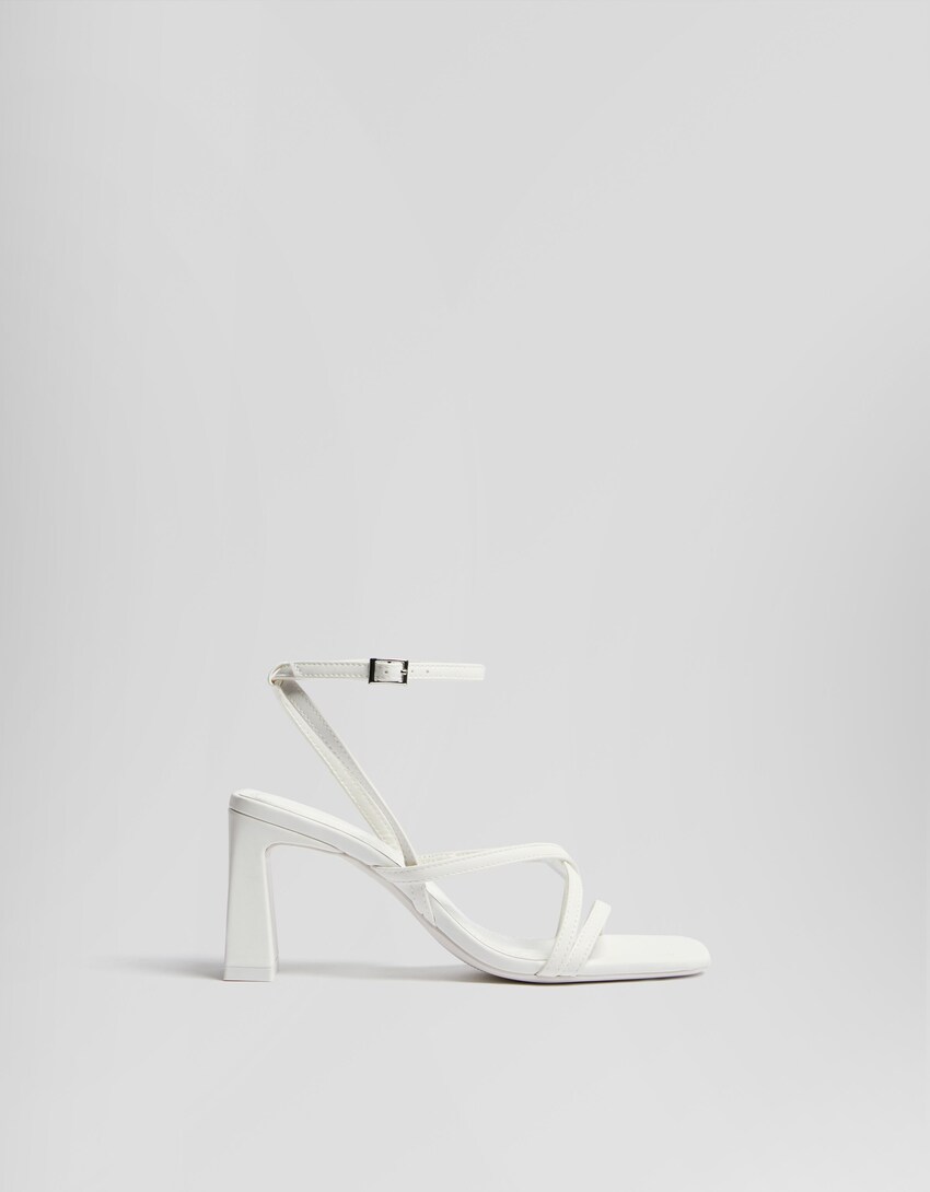 Sandalen mit Absatz und Knöchelriemchen-Weiss-5