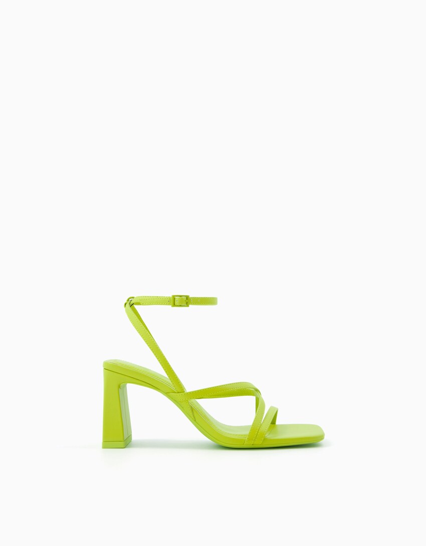 Sandalen mit Absatz und Knöchelriemchen-Grün-5