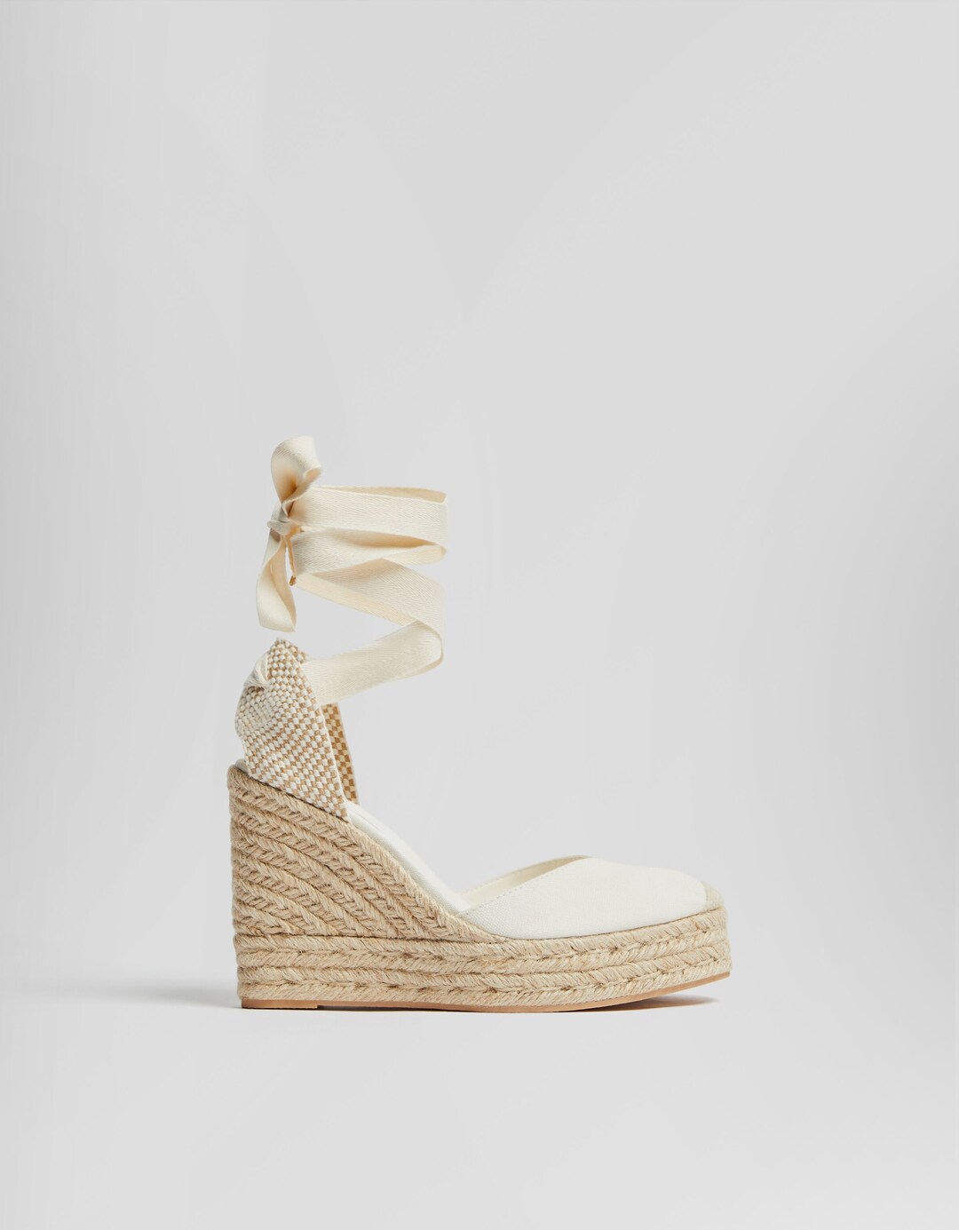 Lace-up jute wedge