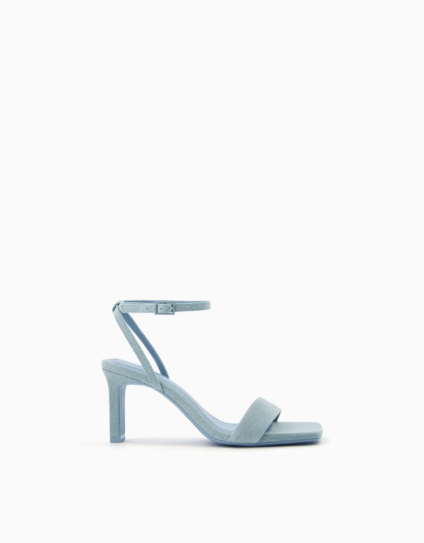 Sandalen mit Absatz und Knöchelriemchen-1-043-5