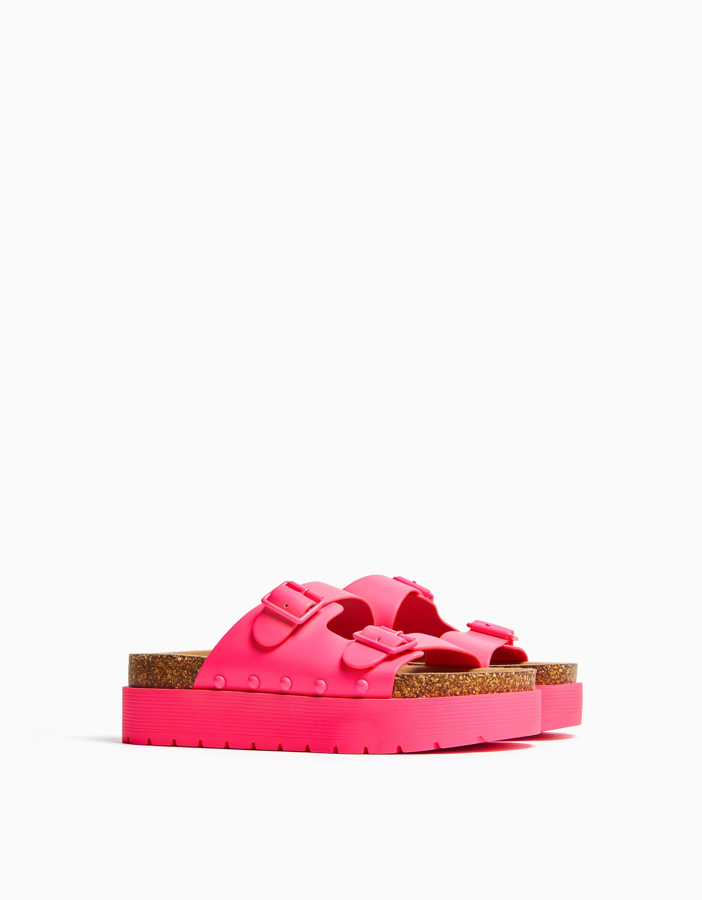 Sandales plates plateforme boucles Chaussures Femme Bershka