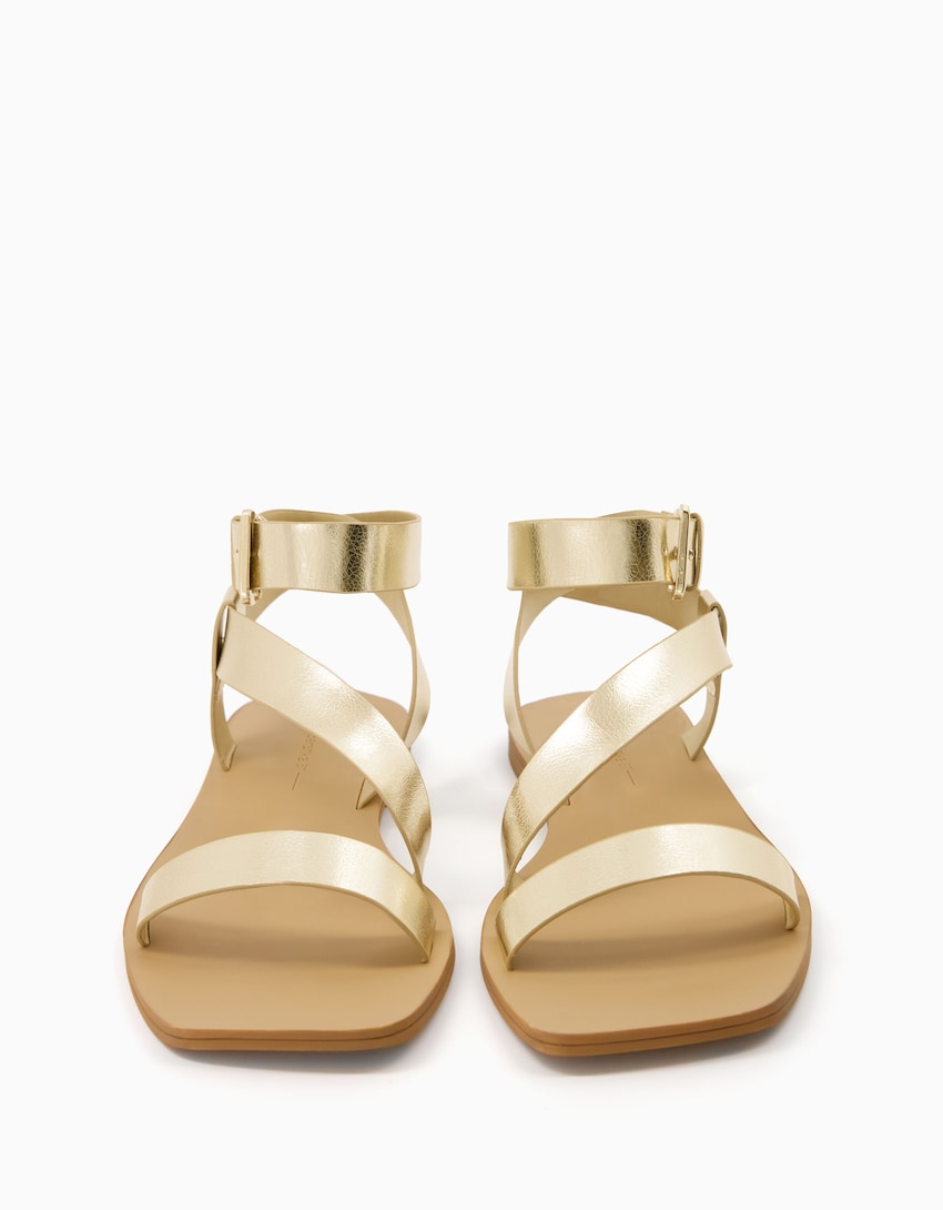 Flache Metallic-Sandalen mit Knöchelriemchen-Gold-4