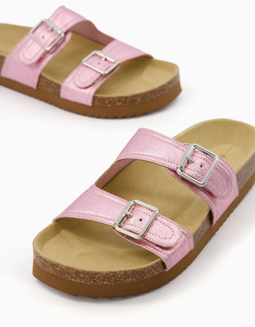 Flache Metallic-Sandalen mit Schnallen-Rosa-3