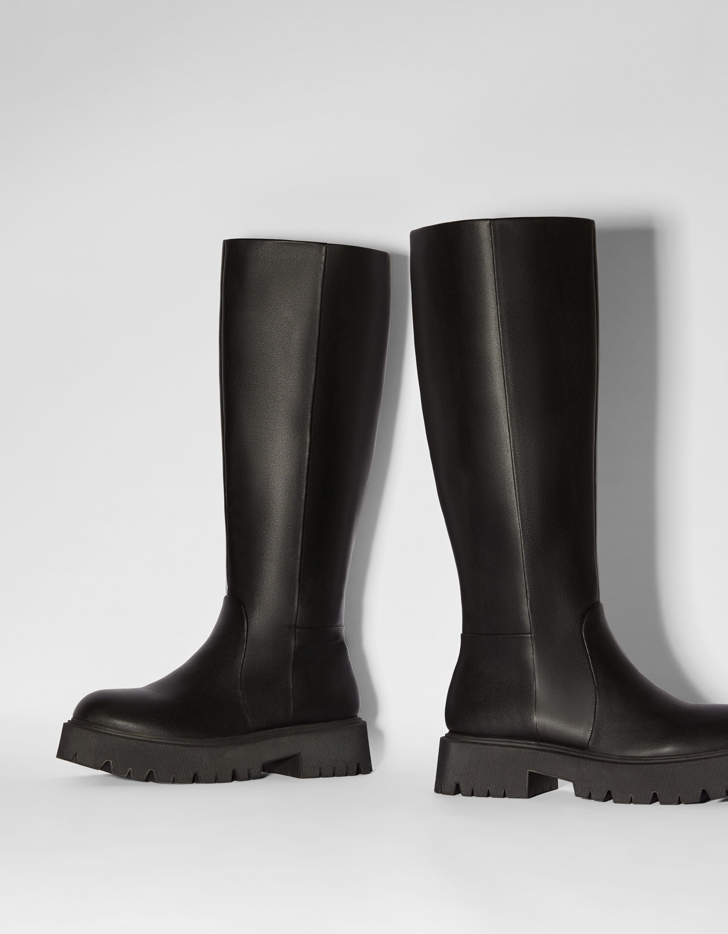 Basic boots top