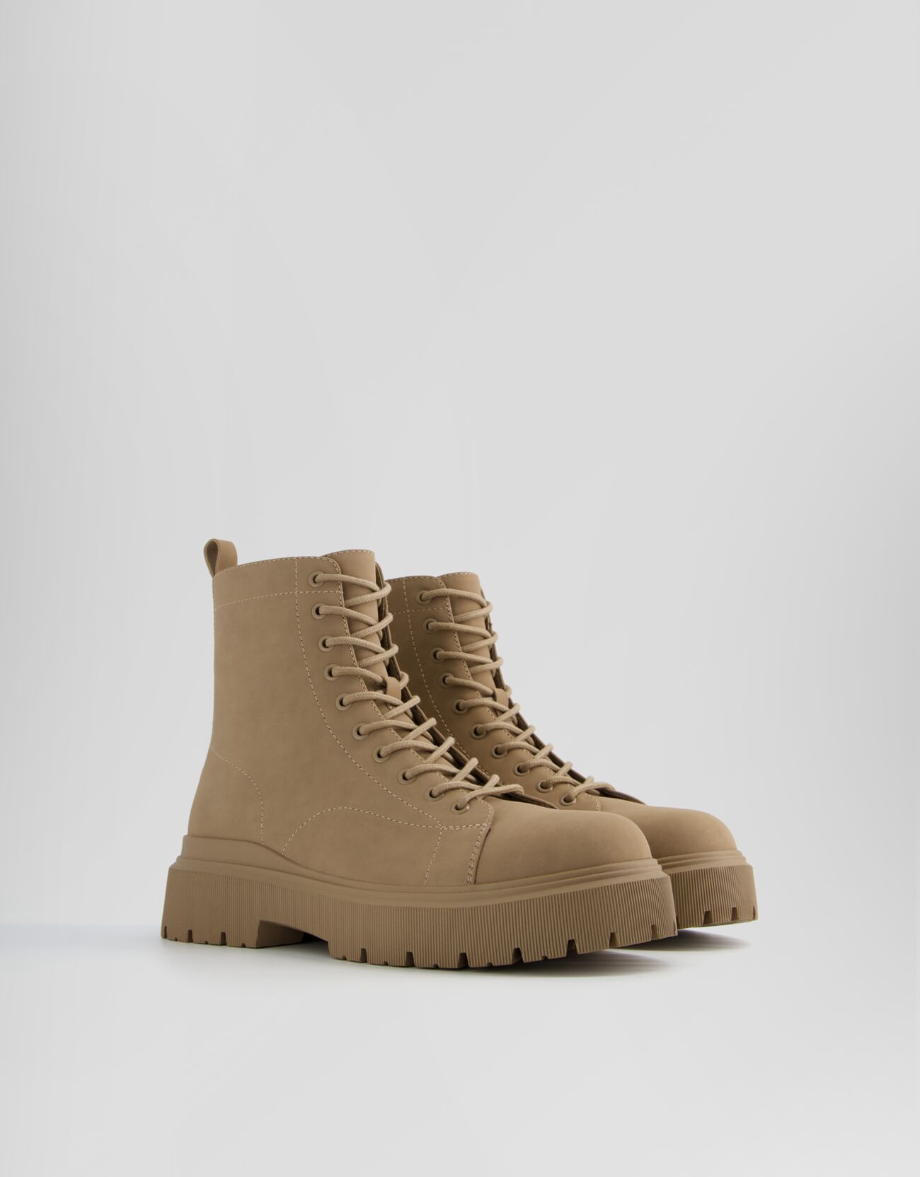 Ankle hotsell boots bershka