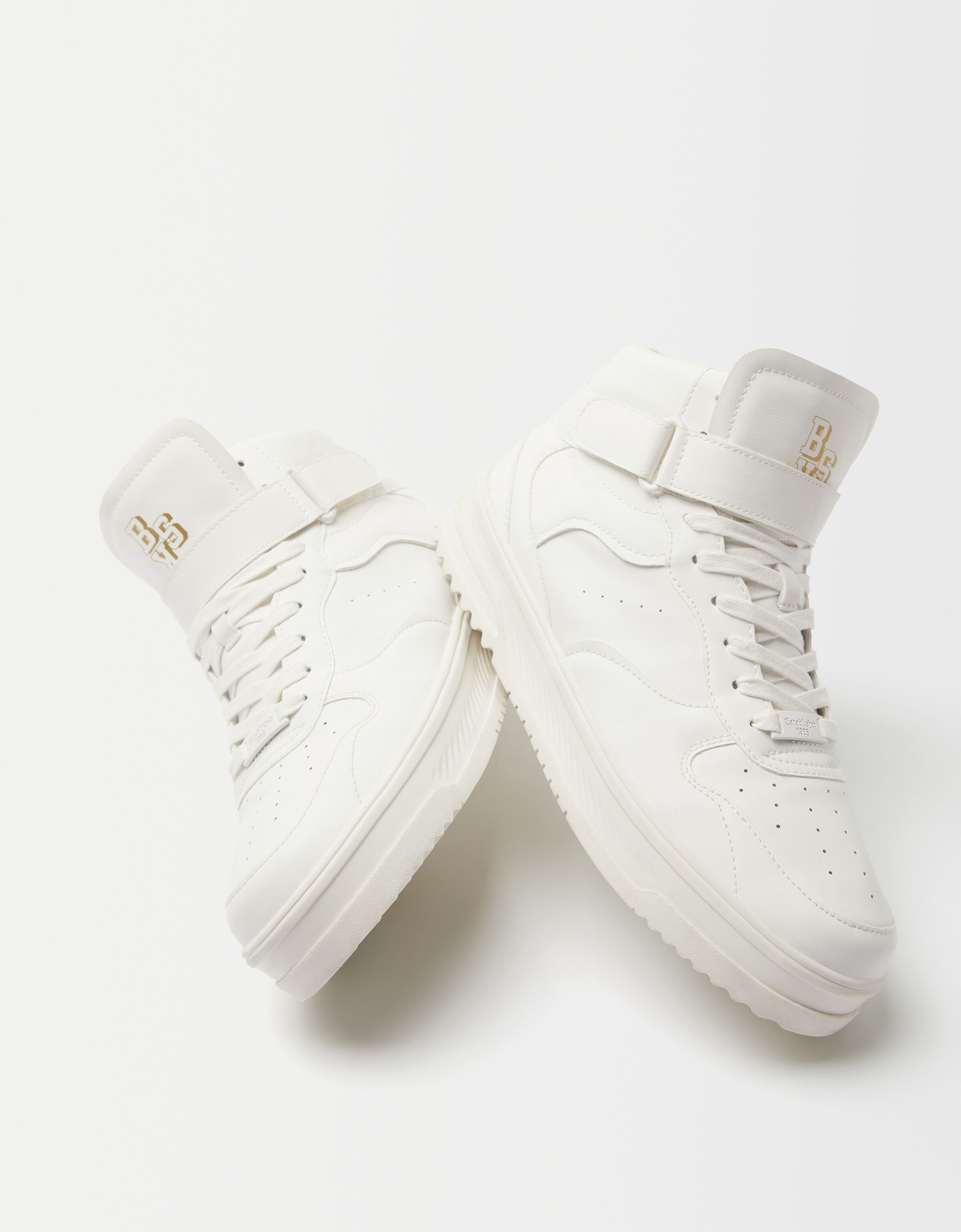 Men s high top trainers View all Men Bershka