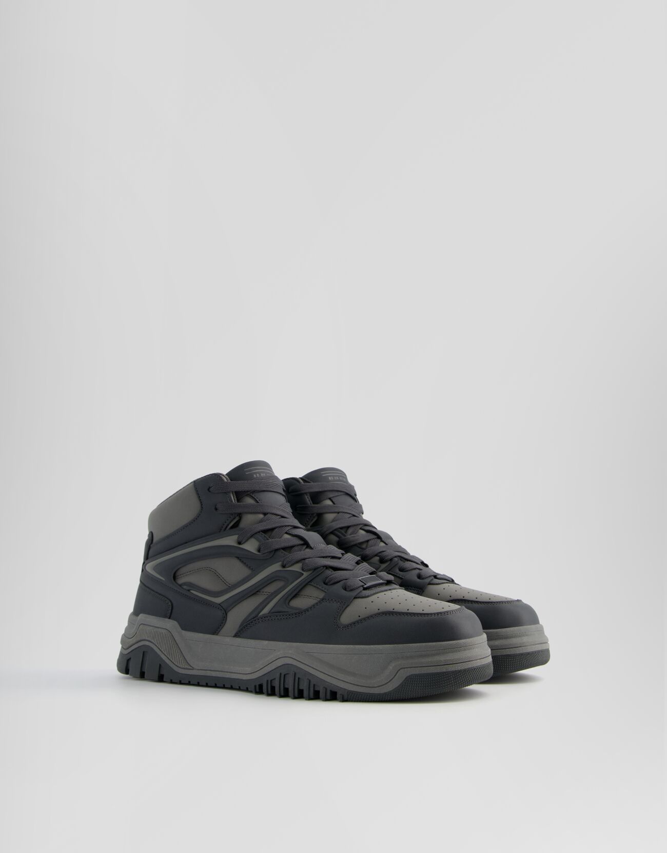 Bershka high hotsell top sneakers