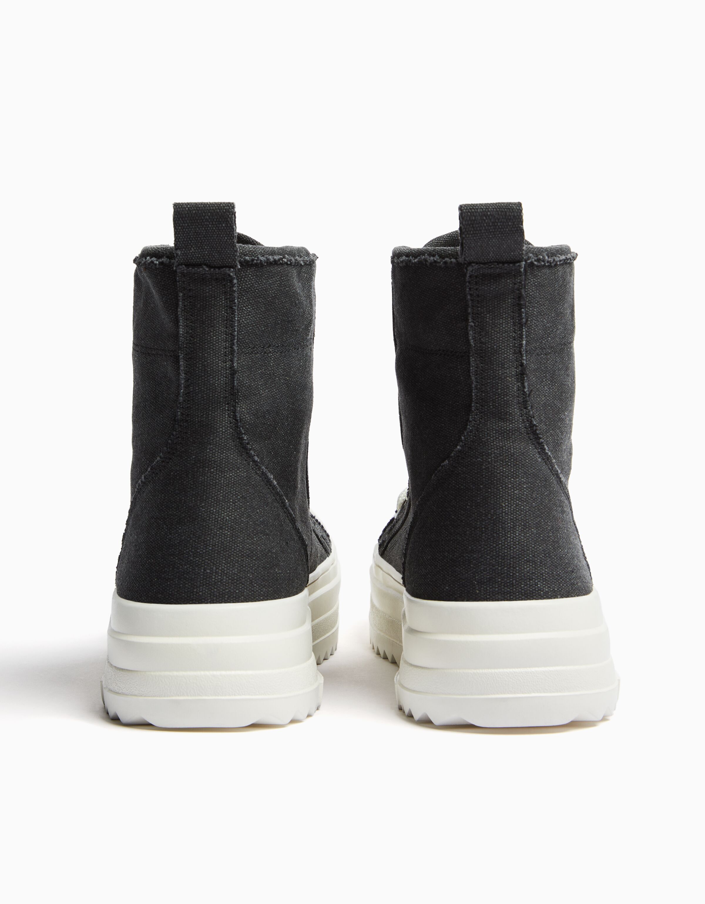 Stivaletto bershka discount