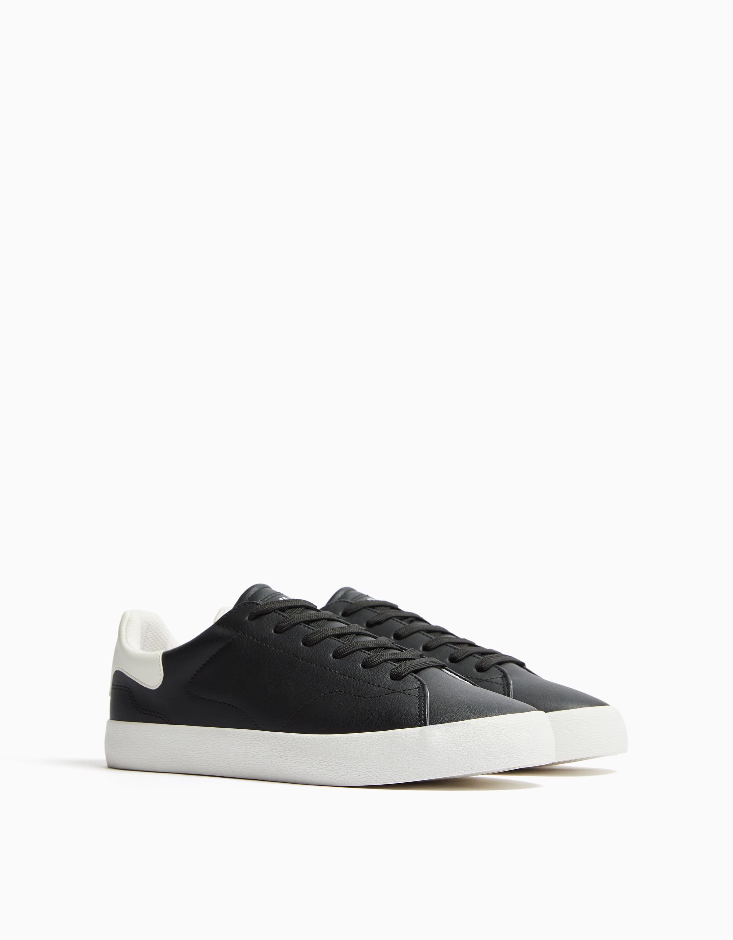 Men s contrasting sneakers View all Men Bershka