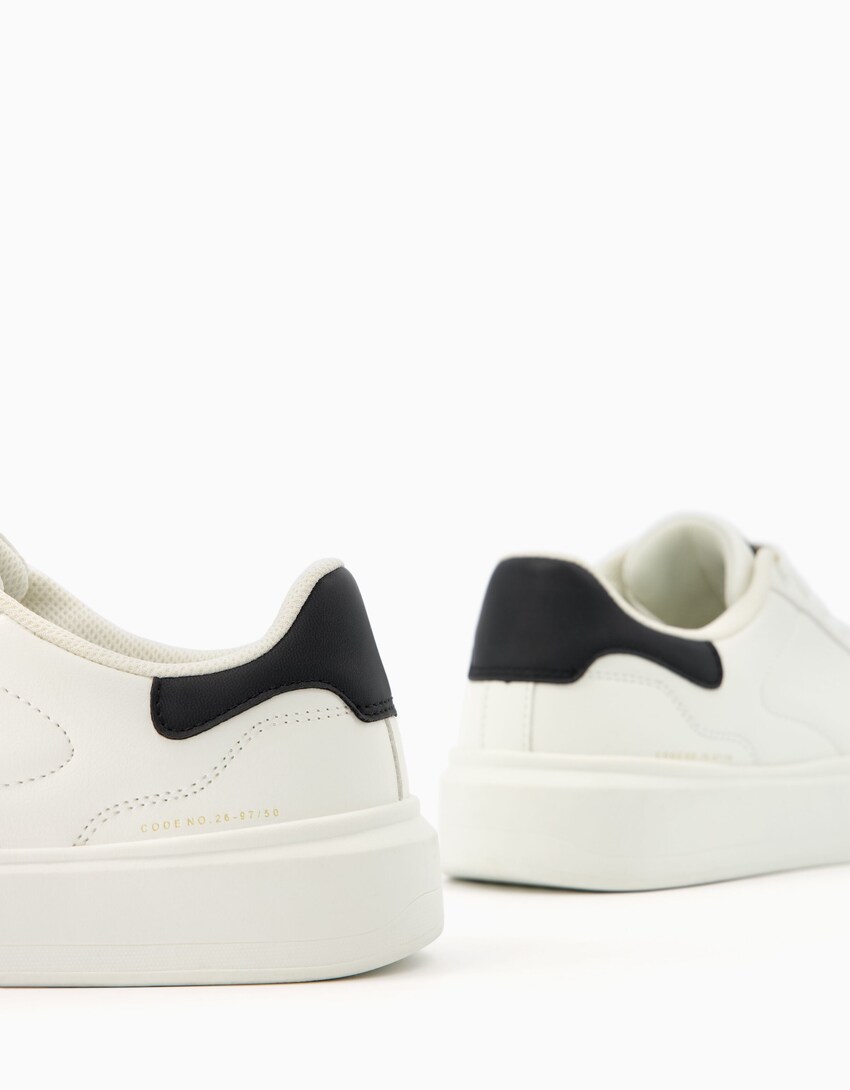 Męskie buty sportowe z kontrastowymi elementami-Biały-2