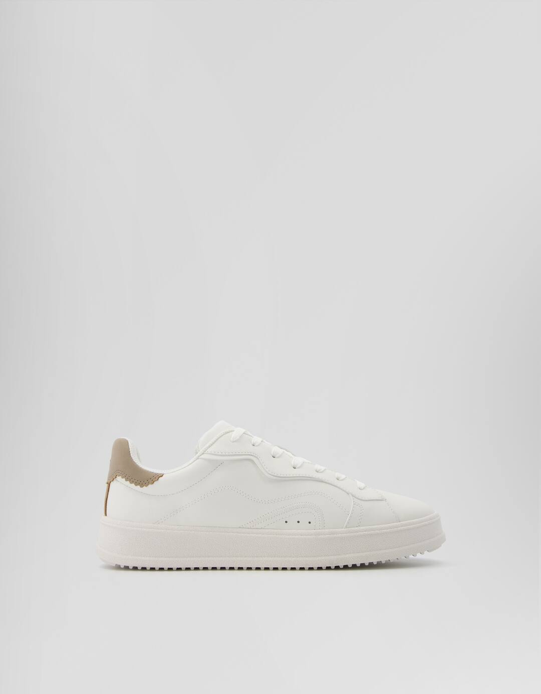 Contrast trainers