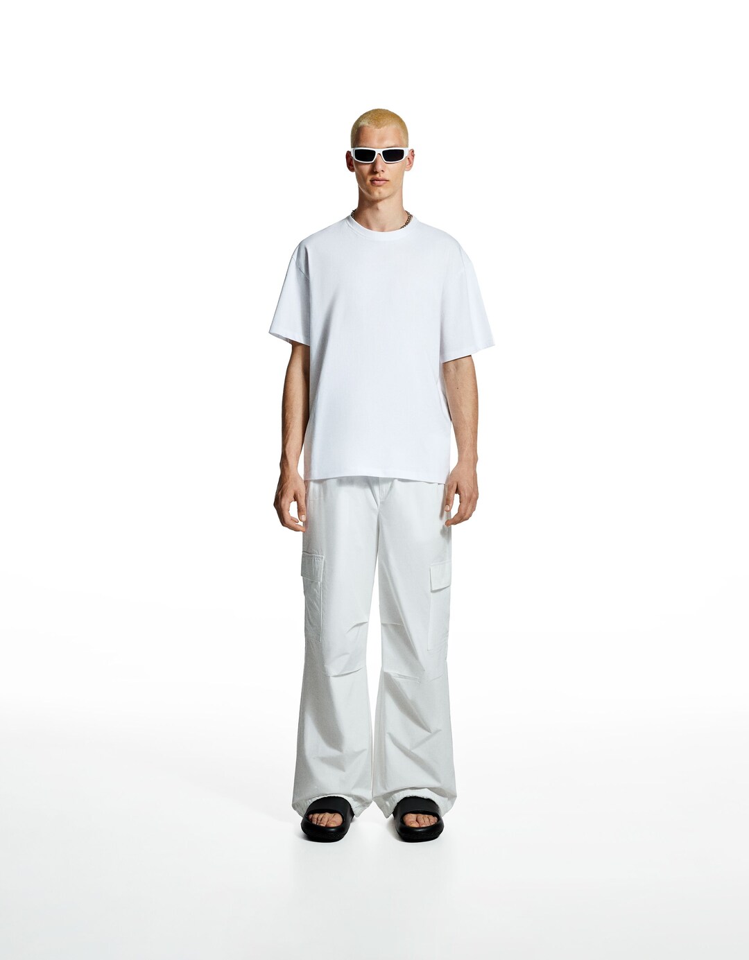 Sandalia plana textura hombre