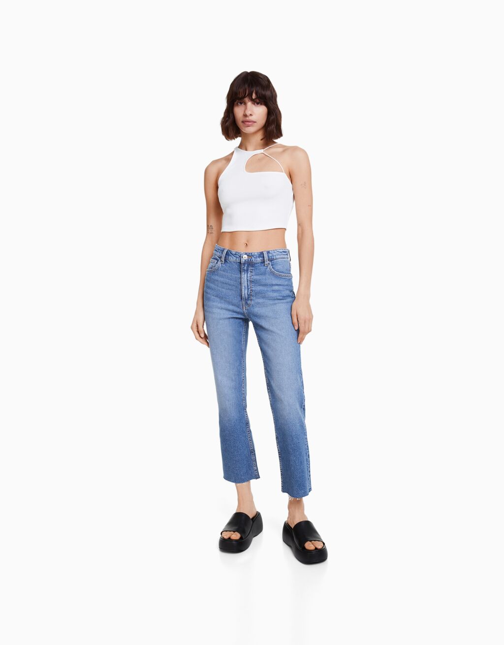 Cropped flared jeans - Woman | Bershka