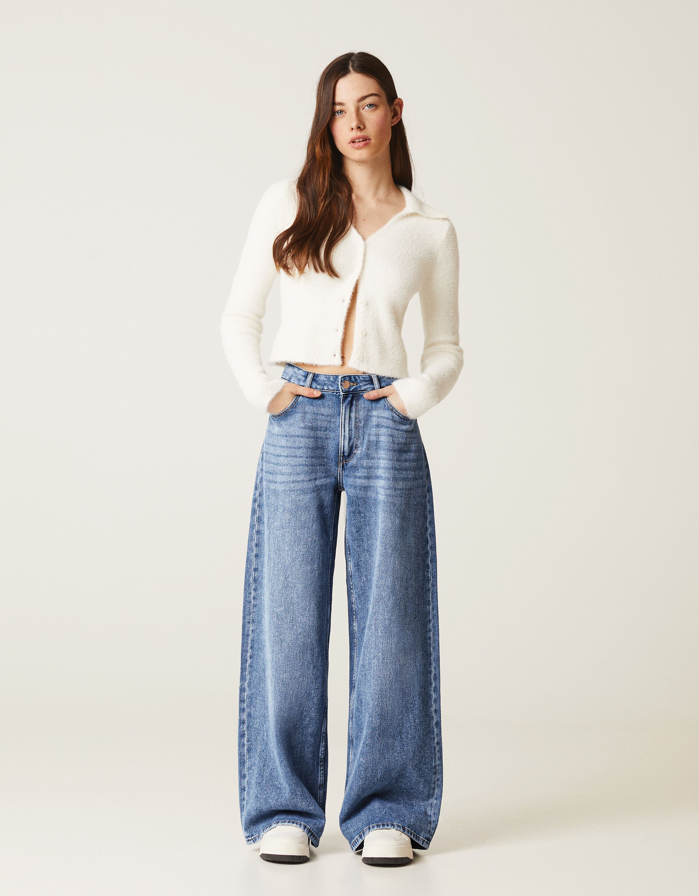 jean évasé bershka