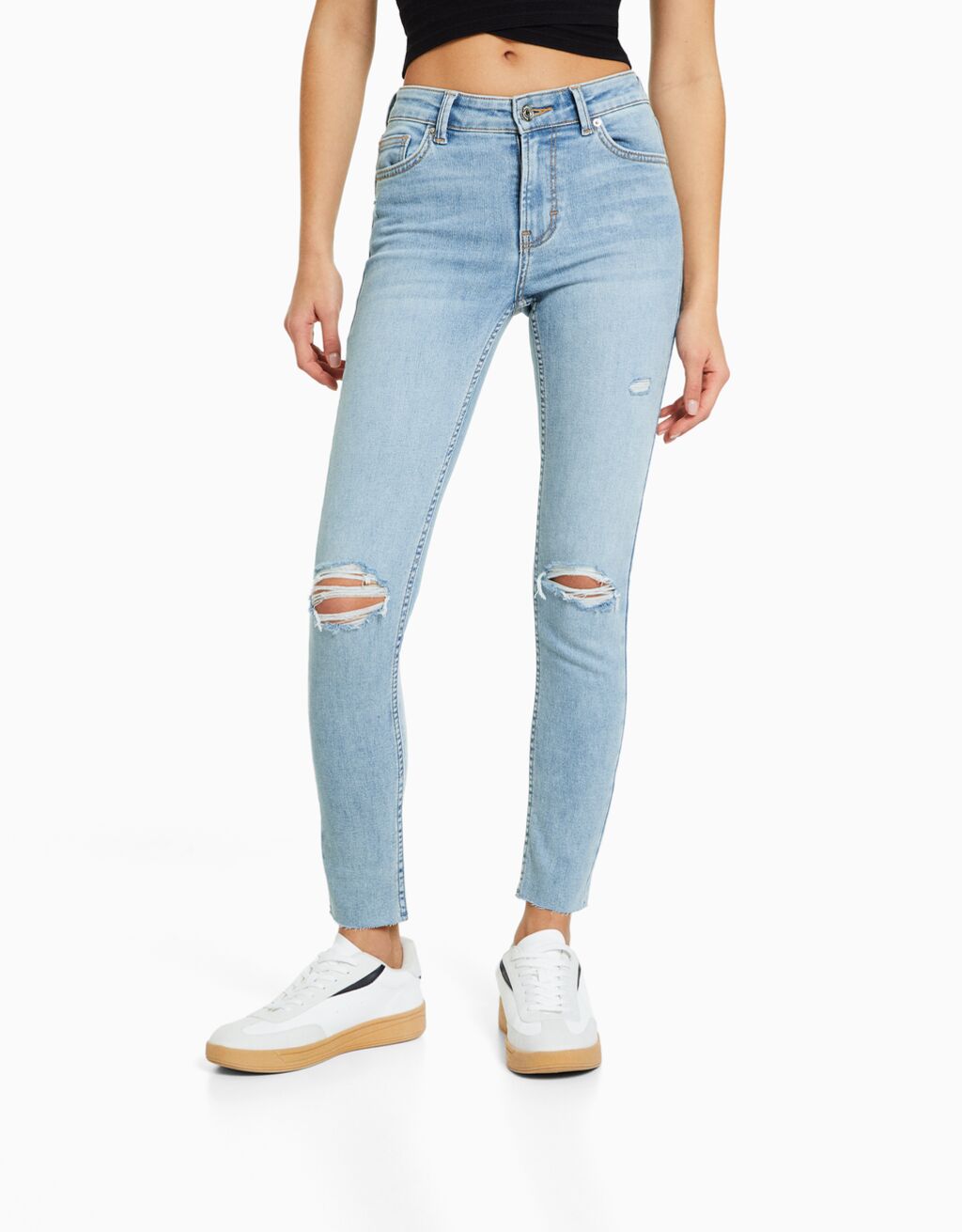 Lowrise skinny vintage jeans Woman Bershka