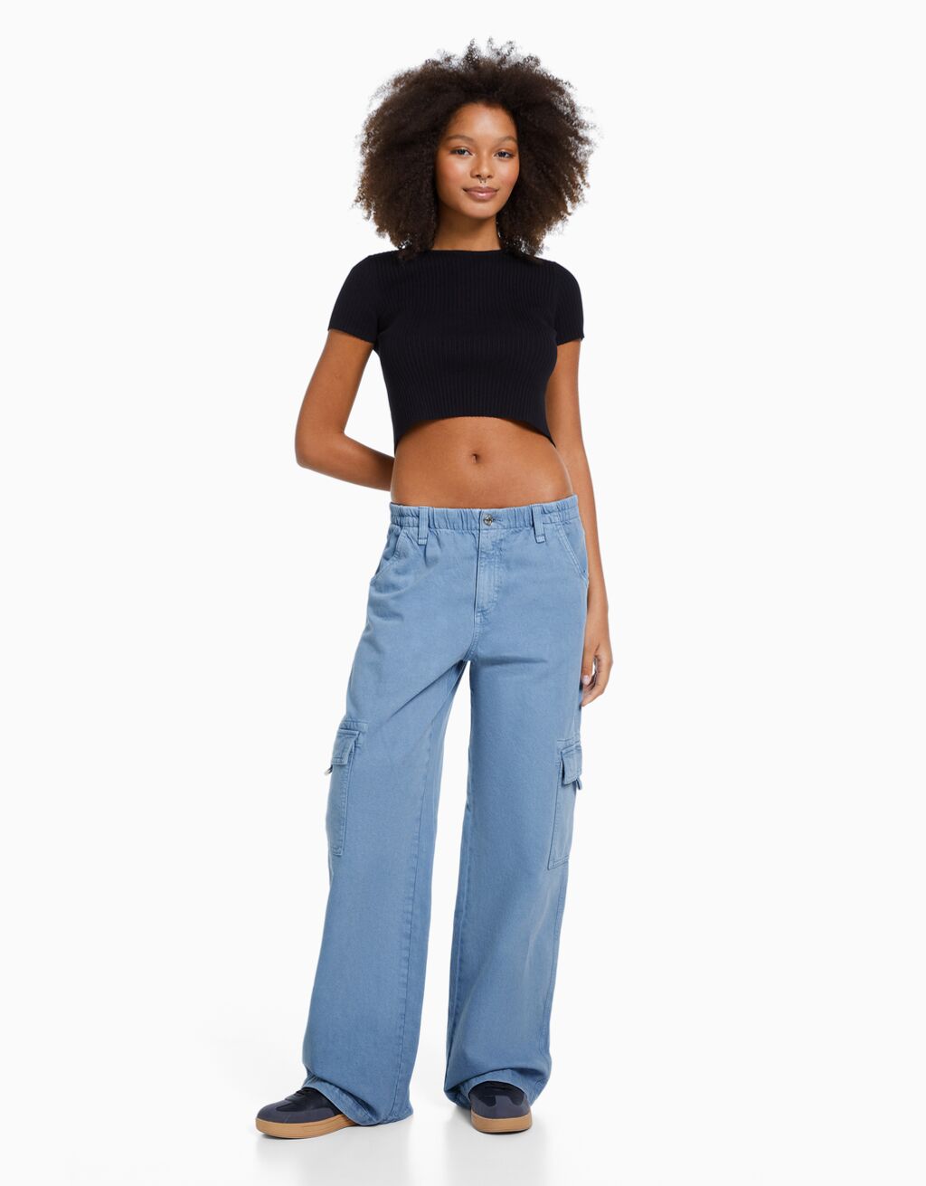 Straight-fit twill cargo pants with an elastic waistband