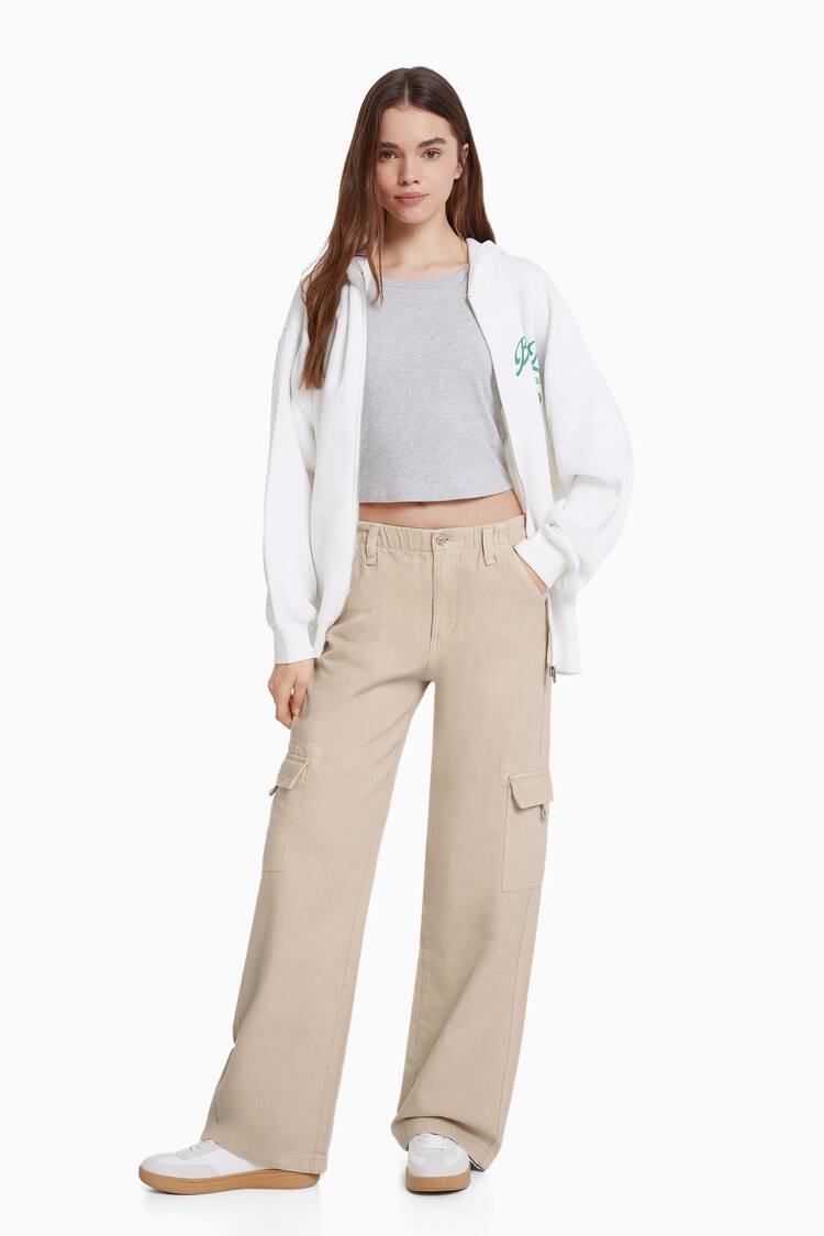 Straight fit twill cargo trousers with an elastic waistband