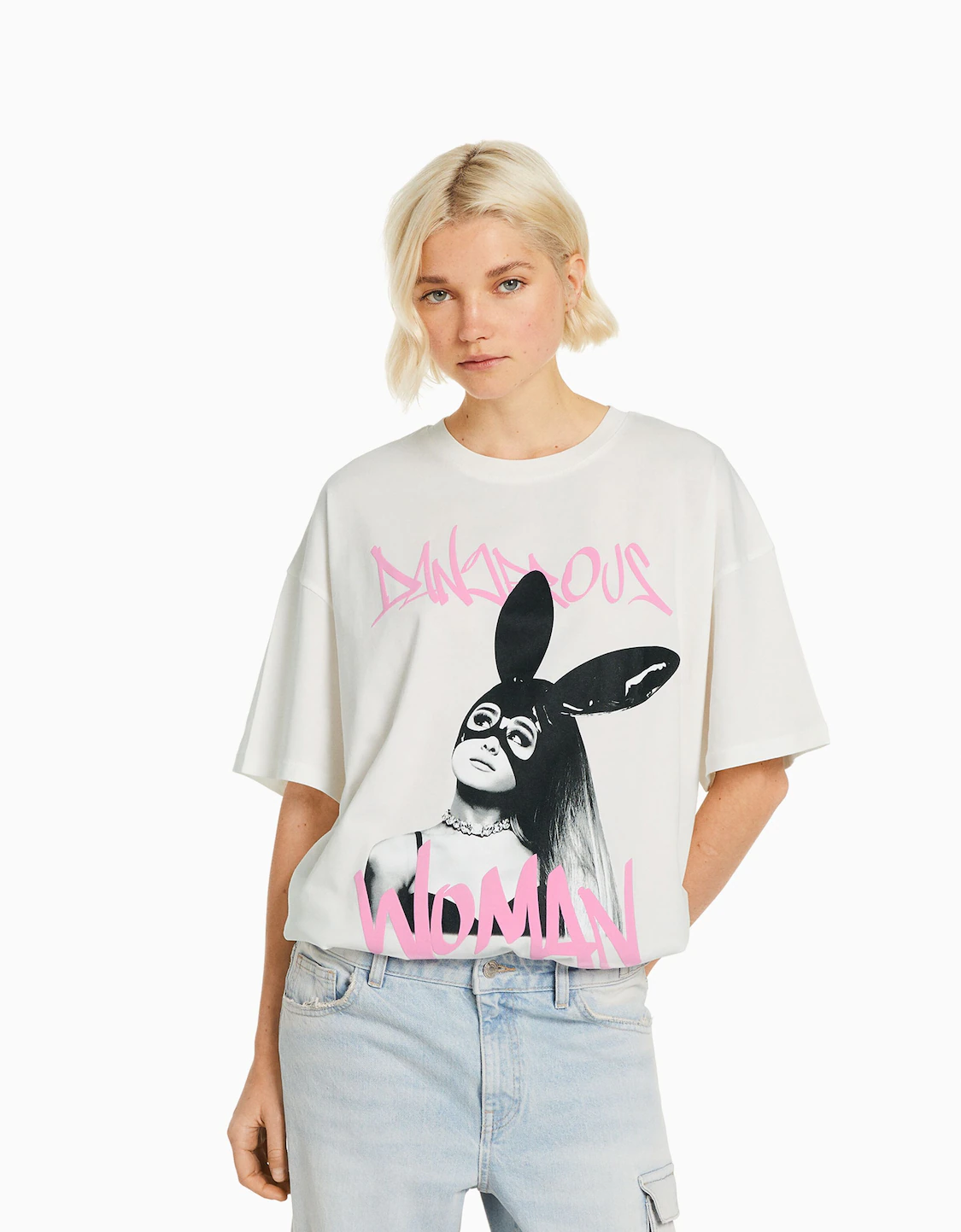 Camiseta Ariana manga corta print - Corta - Mujer Bershka