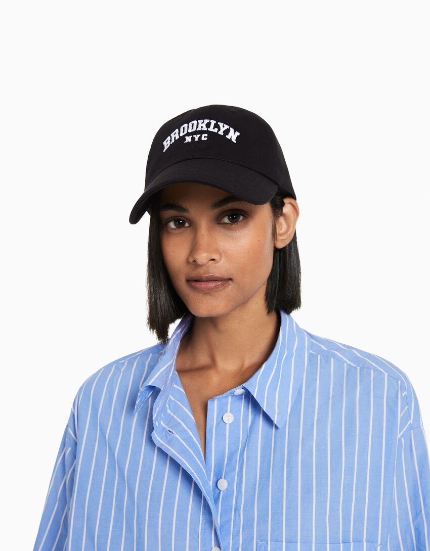 Slogan cap - Woman | Bershka