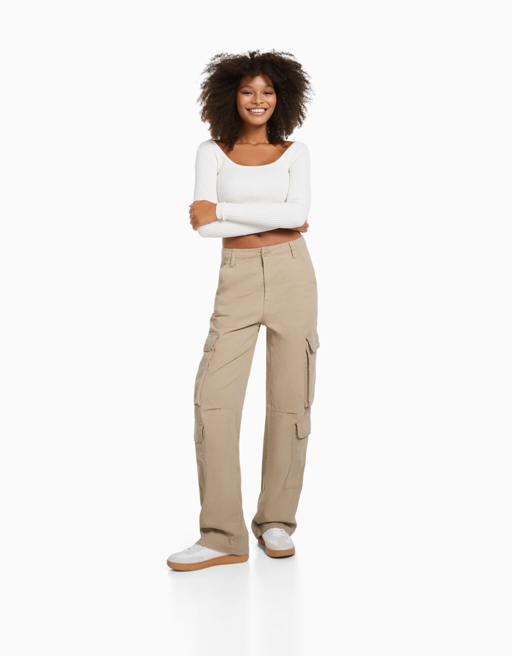 Adjustable multi-pocket twill cargo trousers - Woman | Bershka