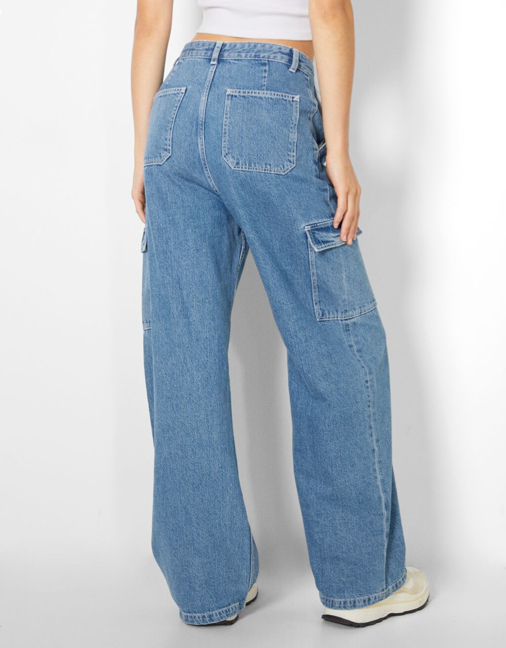 Wide-leg cargo jeans - Woman | Bershka
