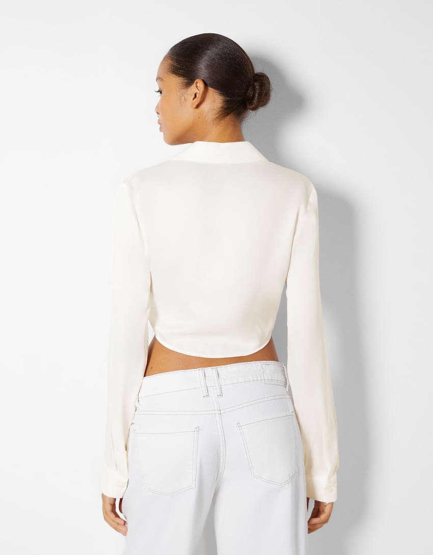 Long Sleeve Cropped Fitted Satin Shirt Woman Bershka 