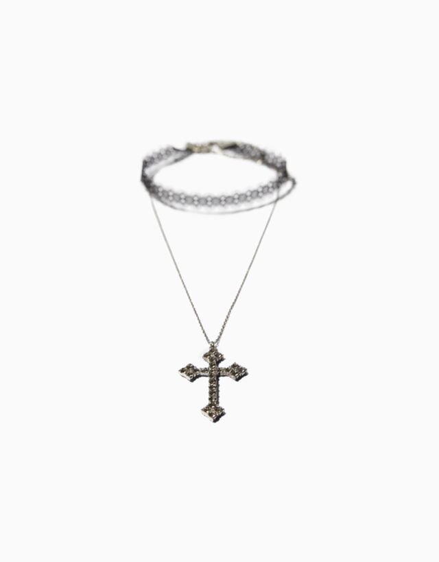 choker cross chain