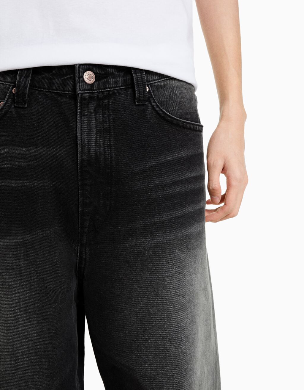 Distressed super baggy jeans - Woman | Bershka