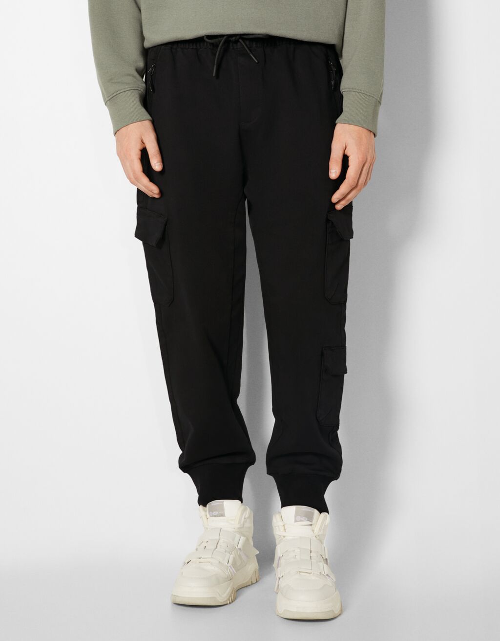 Slim cargo joggers Woman Bershka