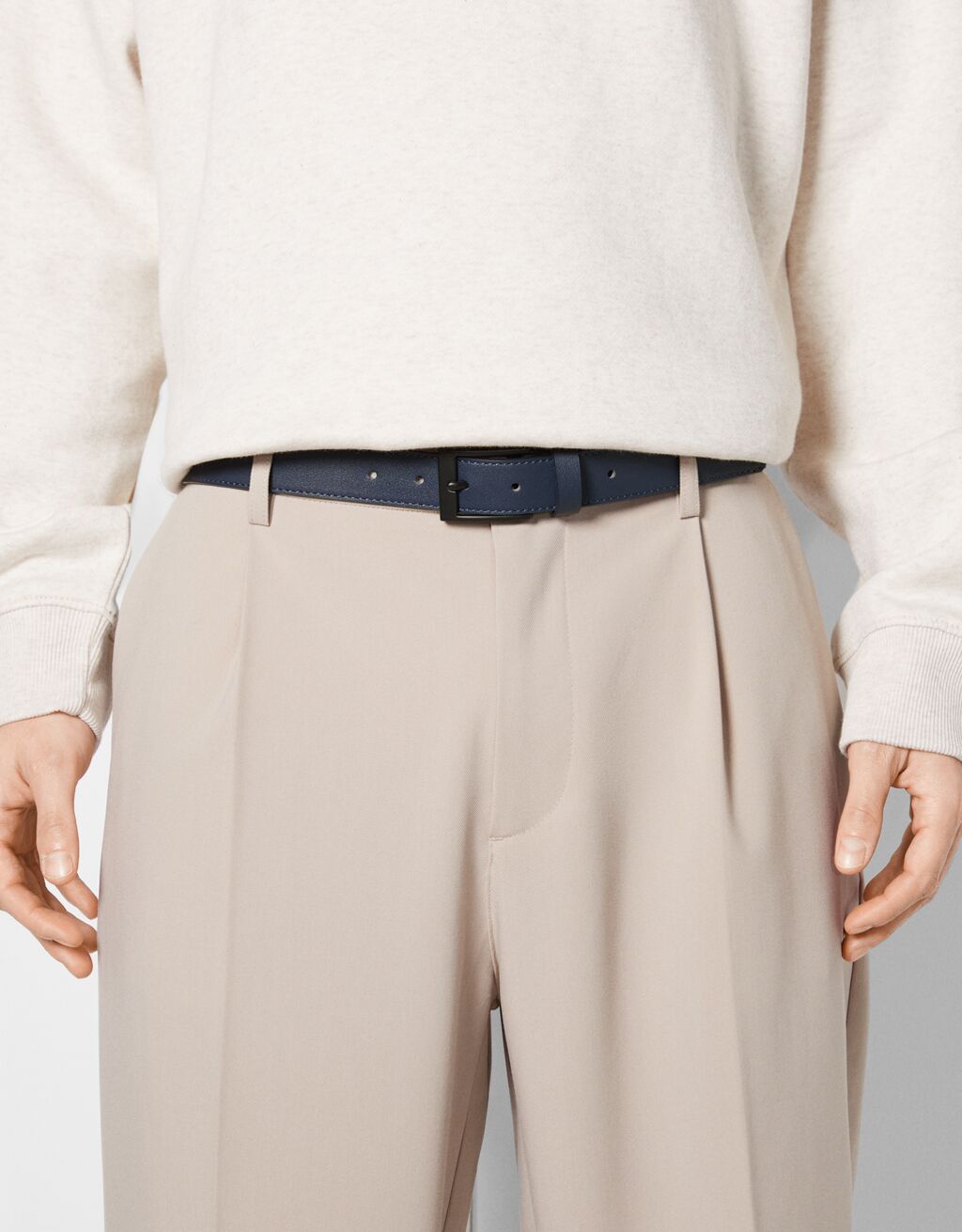 Thin faux leather belt Man Bershka