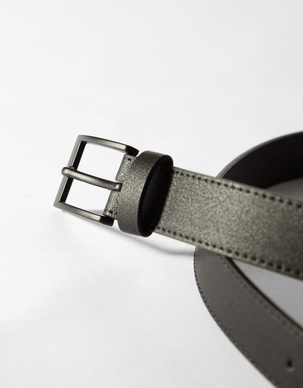 Thin faux leather belt - Woman | Bershka