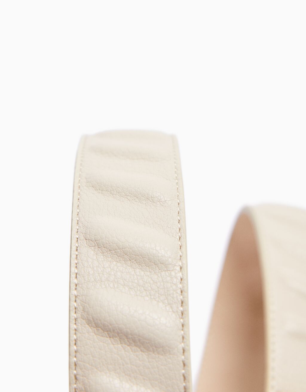 Faux leather belt Woman Bershka